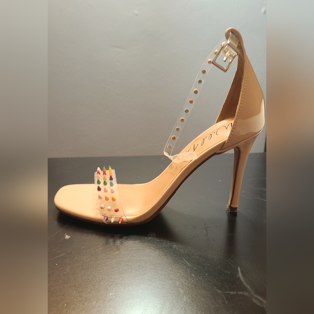 WILD PAIR Womens Beige Dress Sandals Shoes